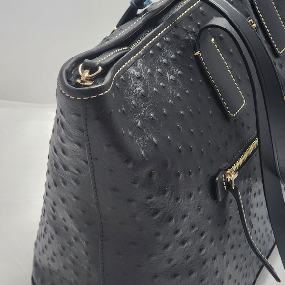 Signature Large Zip tote bag from Dooney & Bourke - Picture 5 of 14